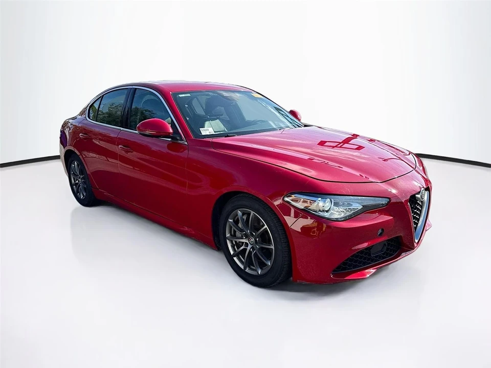 2020 Alfa Romeo Giulia - Image 7 of 8