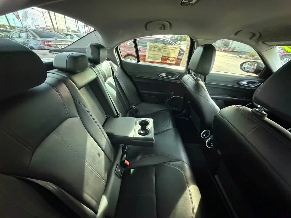 2020 Alfa Romeo Giulia - Image 4 of 12