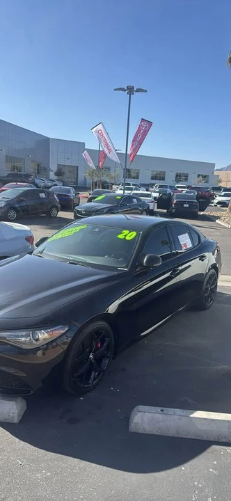 2020 Alfa Romeo Giulia - Image 2 of 5