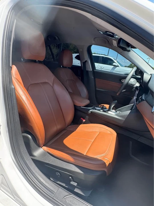 2020 Alfa Romeo Giulia - Image 6 of 14
