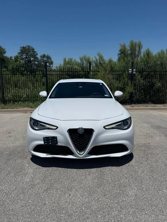 2020 Alfa Romeo Giulia - Image 2 of 14
