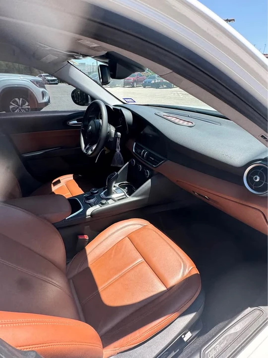 2020 Alfa Romeo Giulia - Image 13 of 14