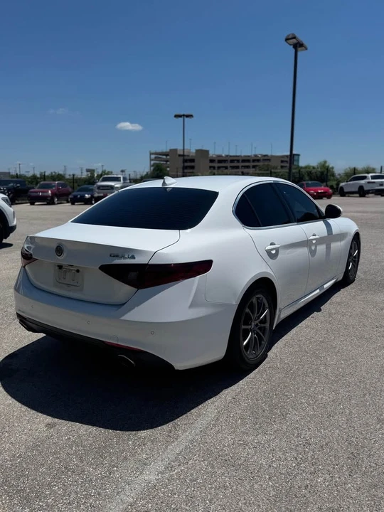 2020 Alfa Romeo Giulia - Image 14 of 14