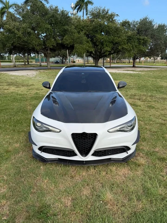 2020 Alfa Romeo Giulia - Image 6 of 20