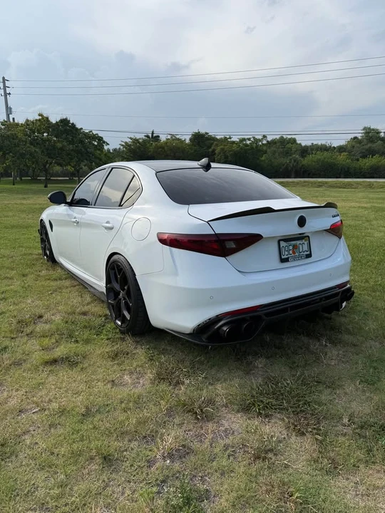 2020 Alfa Romeo Giulia - Image 8 of 20