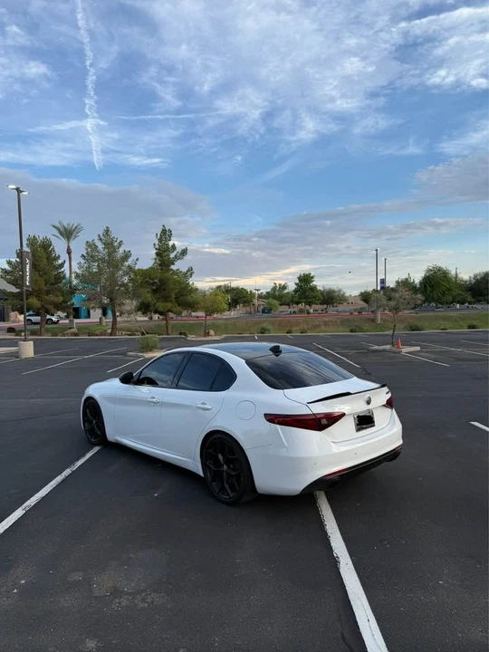 2020 Alfa Romeo Giulia - Image 6 of 19
