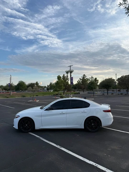 2020 Alfa Romeo Giulia - Image 7 of 19