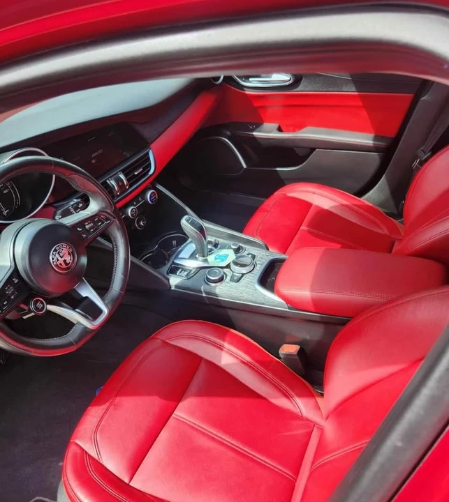 2020 Alfa Romeo Giulia - Image 3 of 3
