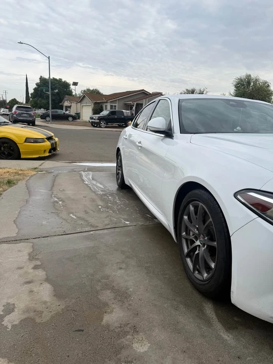 2020 Alfa Romeo Giulia - Image 2 of 5