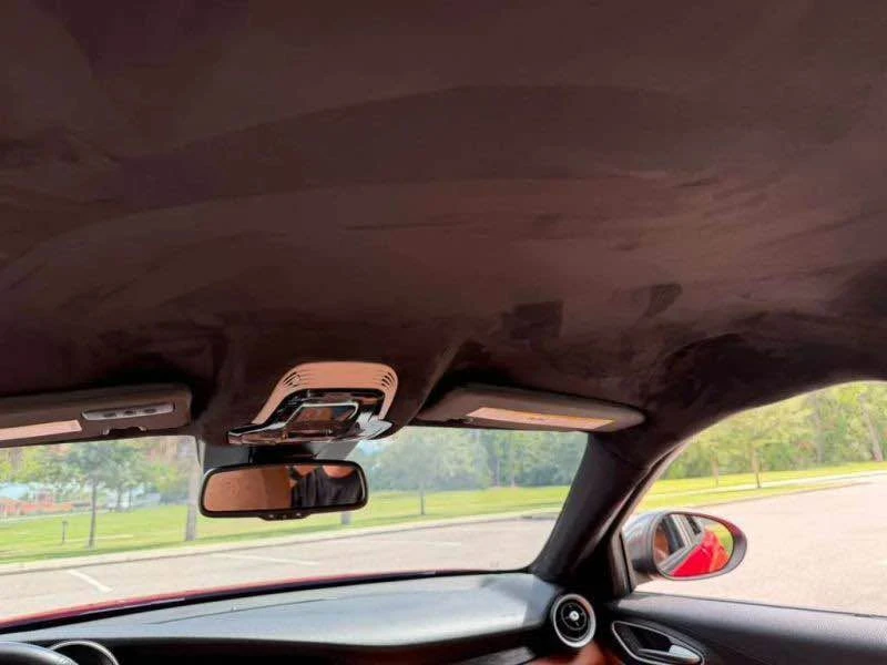 2020 Alfa Romeo Giulia - Image 14 of 20