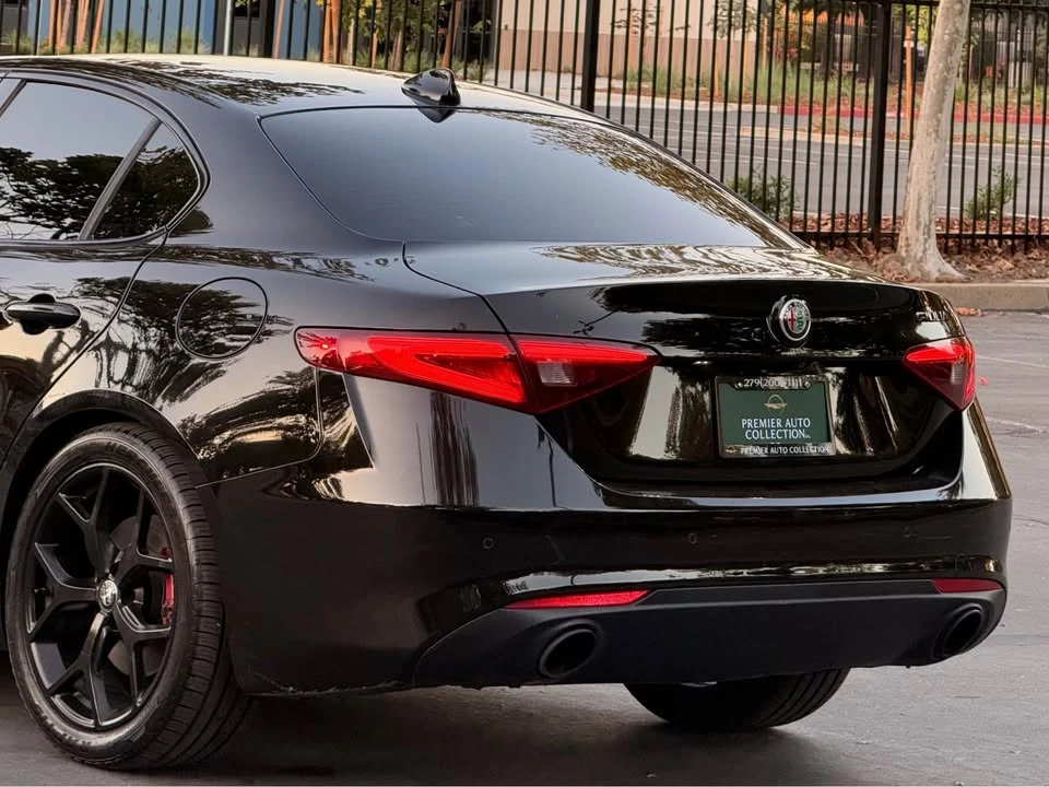 2020 Alfa Romeo Giulia - Image 10 of 20