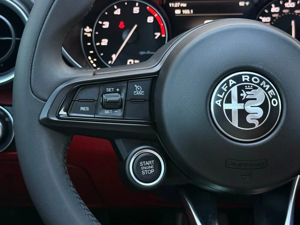 2020 Alfa Romeo Giulia - Image 17 of 20