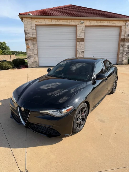 2020 Alfa Romeo Giulia - Image 2 of 17
