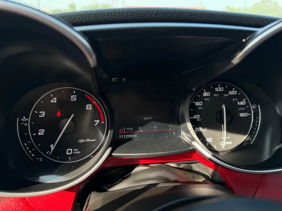 2020 Alfa Romeo Giulia - Image 12 of 17