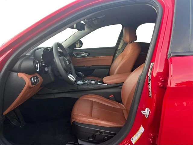 2020 Alfa Romeo Giulia - Image 9 of 21