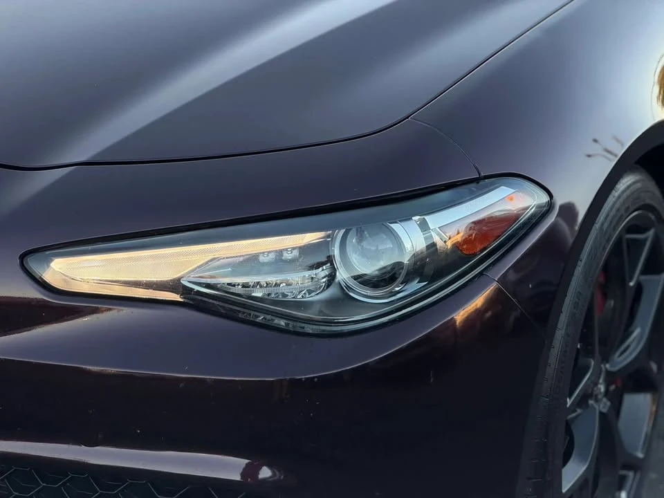2020 Alfa Romeo Giulia - Image 5 of 20