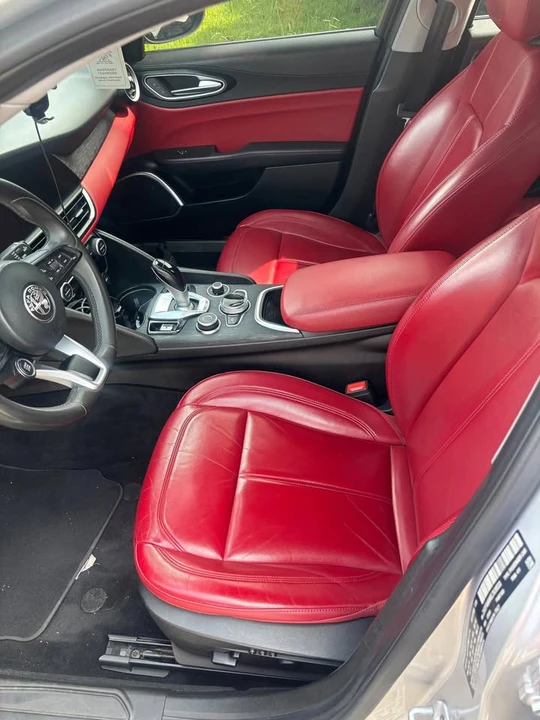 2020 Alfa Romeo Giulia - Image 2 of 9