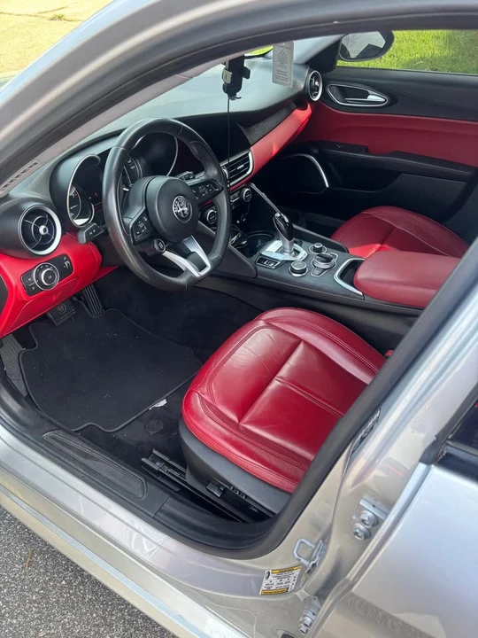 2020 Alfa Romeo Giulia - Image 3 of 9