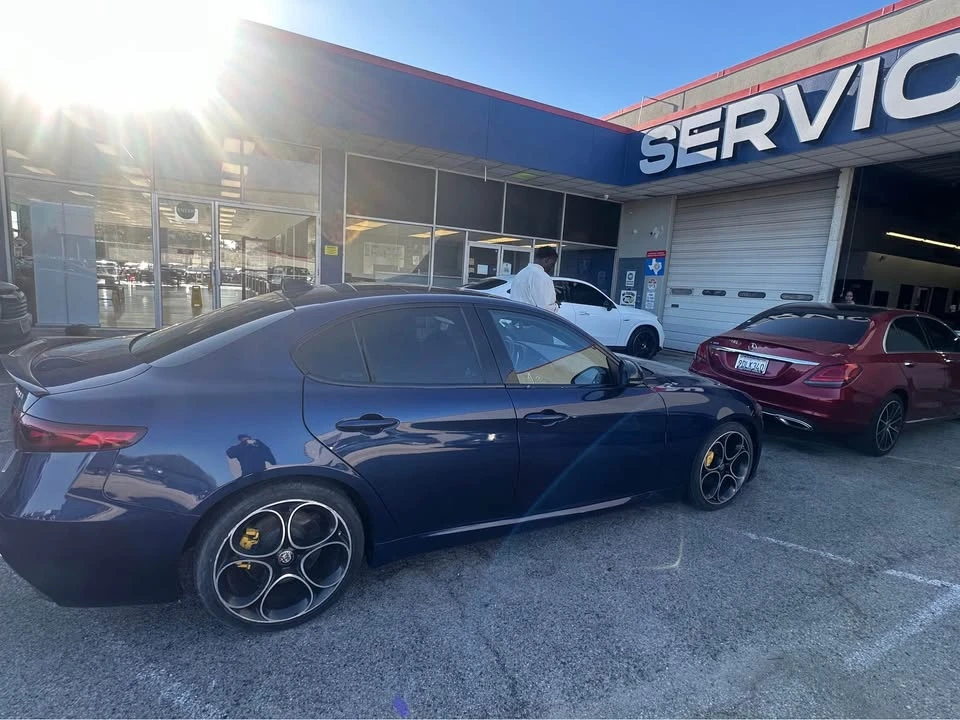 2020 Alfa Romeo Giulia - Image 8 of 21