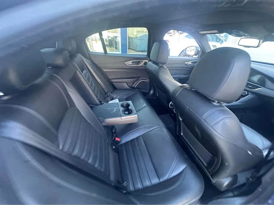 2020 Alfa Romeo Giulia - Image 15 of 21