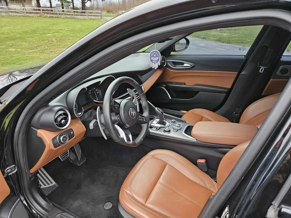 2020 Alfa Romeo Giulia - Image 4 of 9