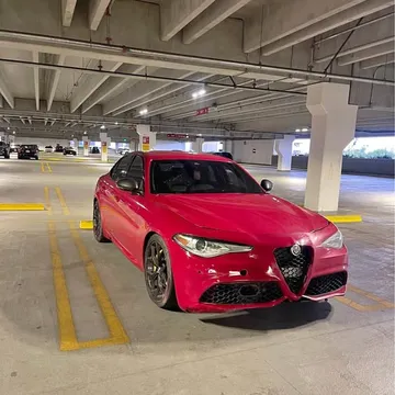 2020 Alfa Romeo Giulia Sport Sedan 4D