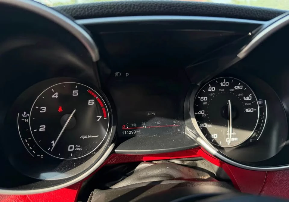2020 Alfa Romeo Giulia - Image 10 of 13
