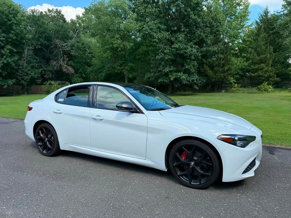 2020 Alfa Romeo Giulia - Image 2 of 6