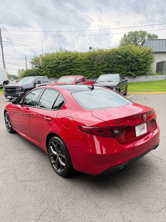 2020 Alfa Romeo Giulia - Image 6 of 20