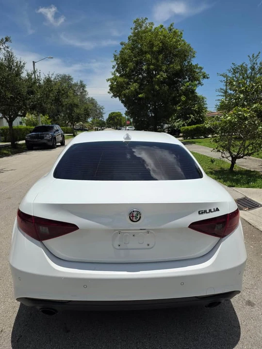 2020 Alfa Romeo Giulia - Image 11 of 16