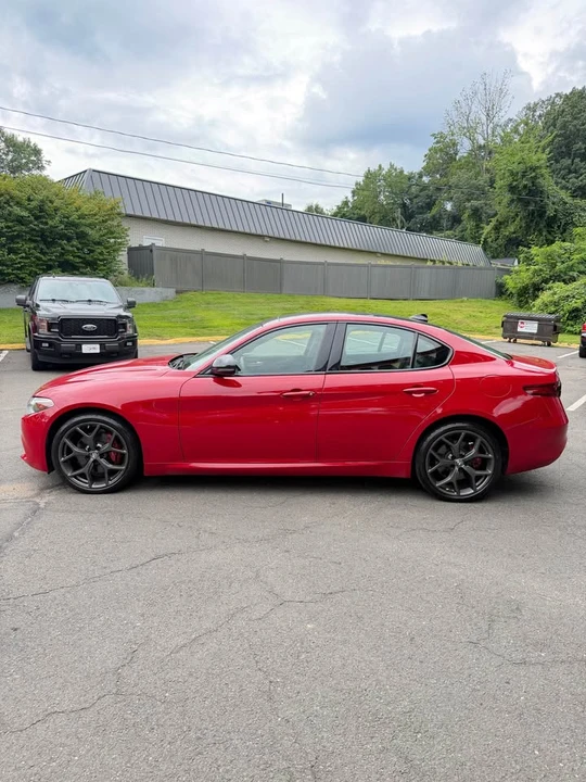 2020 Alfa Romeo Giulia - Image 4 of 20