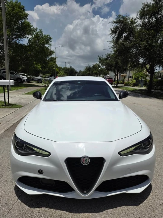 2020 Alfa Romeo Giulia - Image 2 of 16