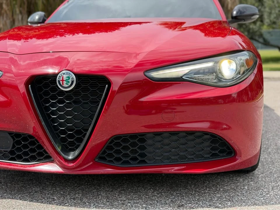 2020 Alfa Romeo Giulia - Image 2 of 20