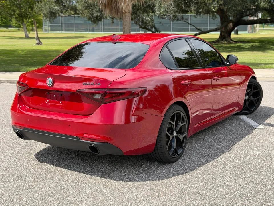 2020 Alfa Romeo Giulia - Image 5 of 20