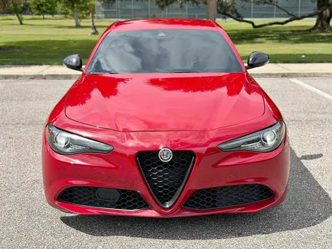 2020 Alfa Romeo Giulia Sport Sedan 4D