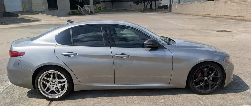 2020 Alfa Romeo Giulia - Image 6 of 12