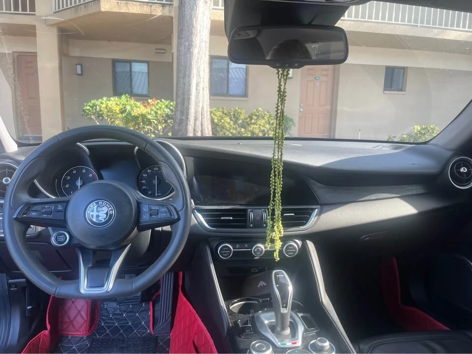 2020 Alfa Romeo Giulia - Image 3 of 7