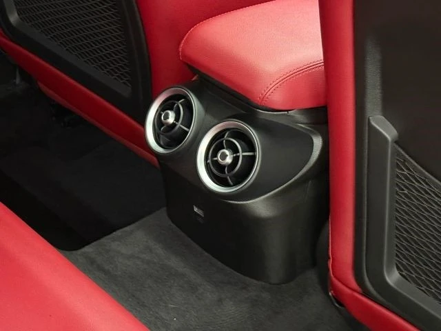 2020 Alfa Romeo Giulia - Image 18 of 21