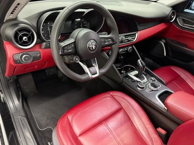 2020 Alfa Romeo Giulia - Image 2 of 21