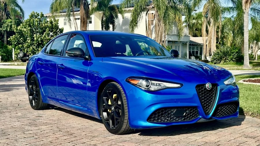 2020 Alfa Romeo Giulia - Image 6 of 20