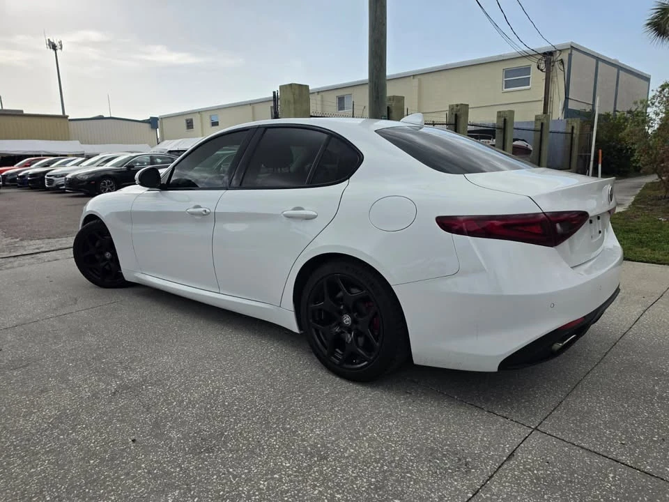 2020 Alfa Romeo Giulia - Image 4 of 14