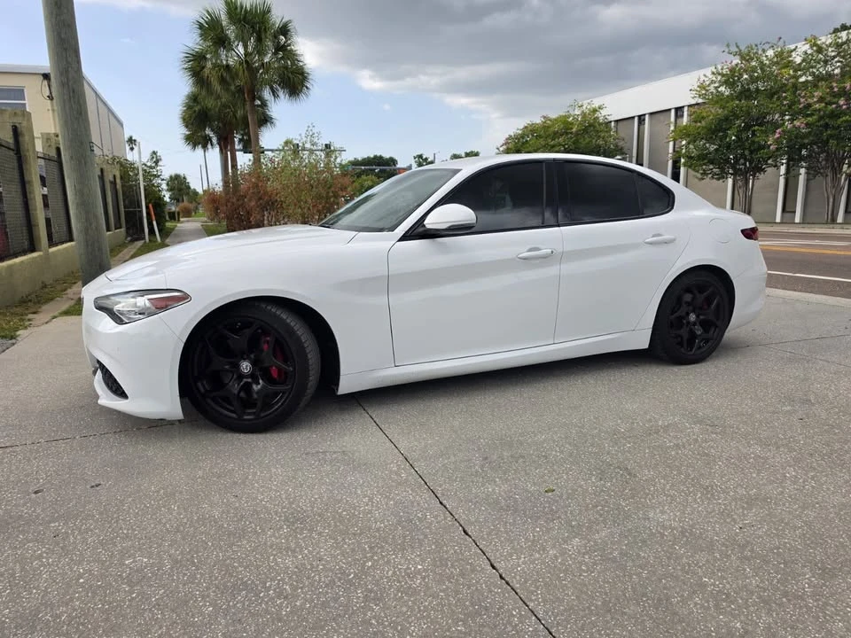2020 Alfa Romeo Giulia - Image 3 of 14
