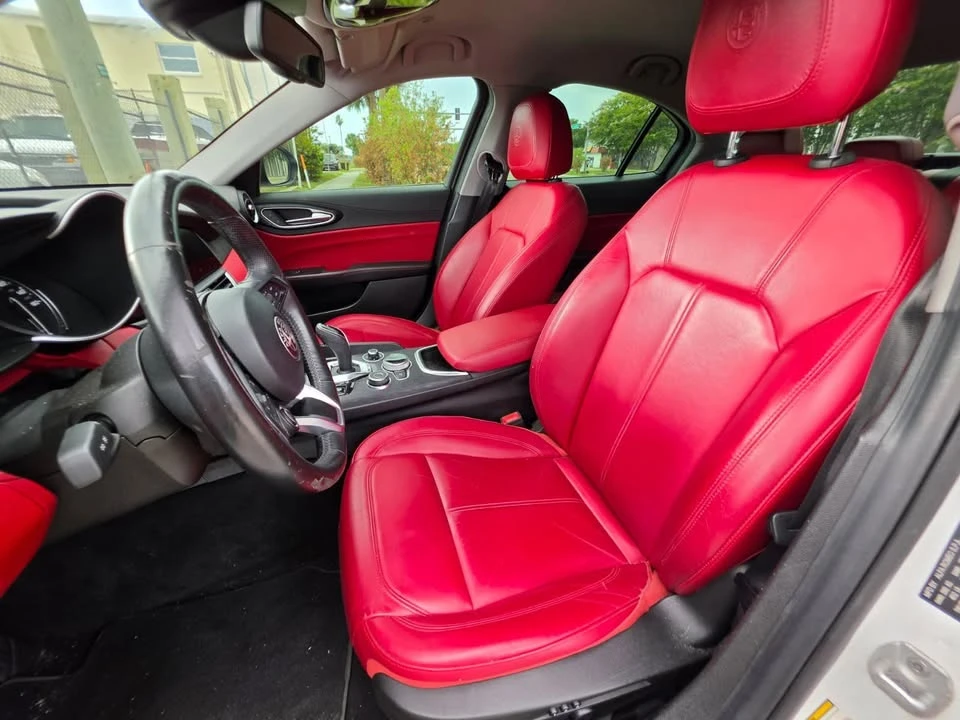 2020 Alfa Romeo Giulia - Image 9 of 14