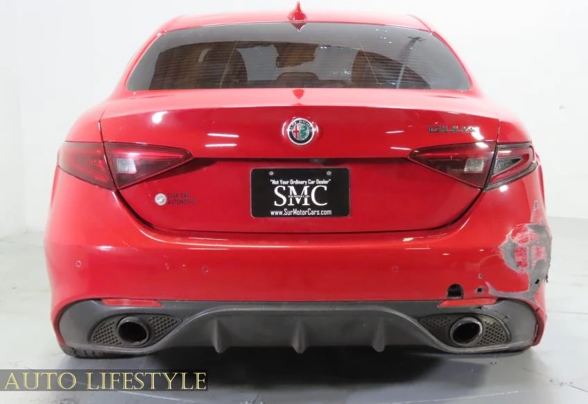 2020 Alfa Romeo Giulia - Image 12 of 21