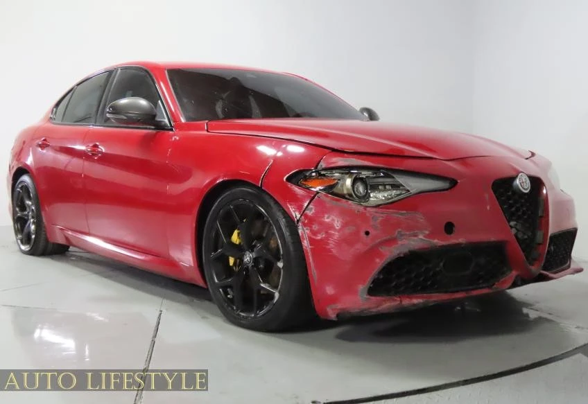 2020 Alfa Romeo Giulia - Image 4 of 21