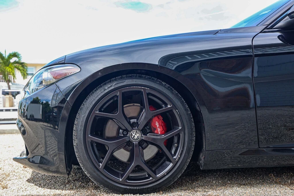 2020 Alfa Romeo Giulia - Image 4 of 12
