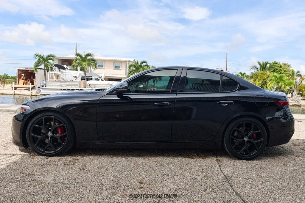 2020 Alfa Romeo Giulia - Image 3 of 12