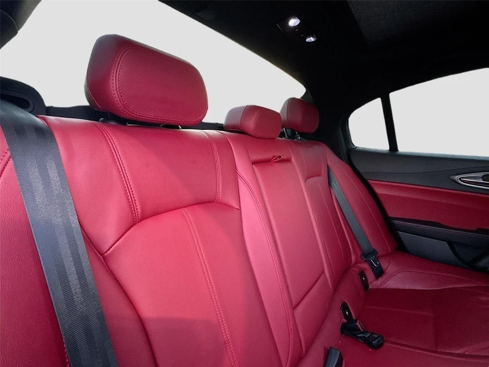 2020 Alfa Romeo Giulia - Image 12 of 15