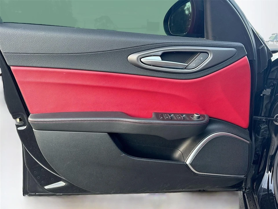 2020 Alfa Romeo Giulia - Image 6 of 15