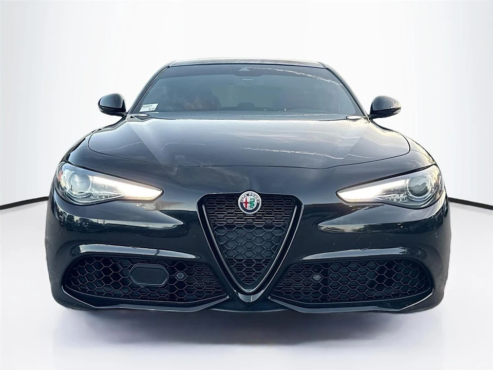 2020 Alfa Romeo Giulia - Image 2 of 15